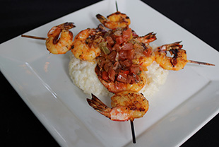 Cosmo's Restaurant & Bar