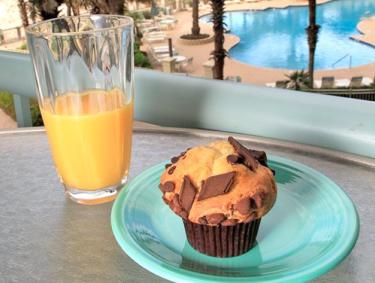 breakfast poolside