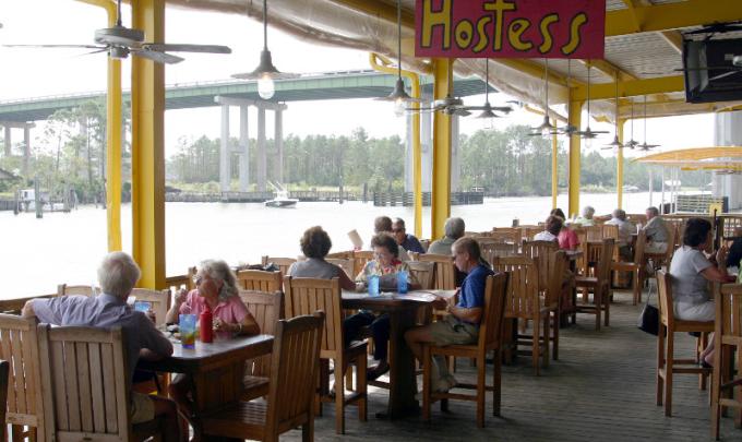 outdoor patio at LuLu's Gulf Shores AL