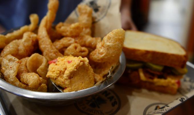 Luna's Fried Fish dish Orange Beach Al
