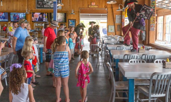 Family dining at the Hang out Gulf Shores AL