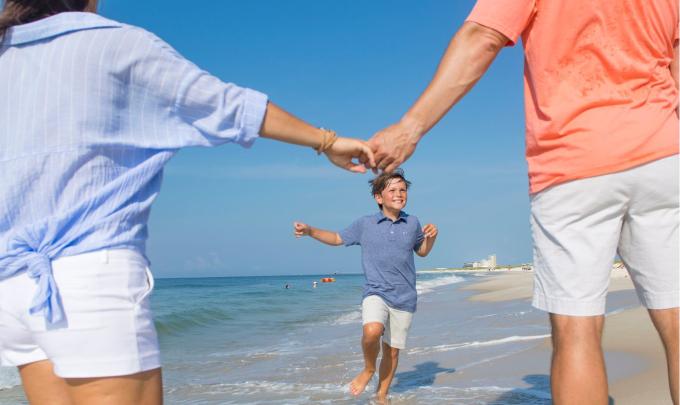 Family on the beach in Gulf Shores