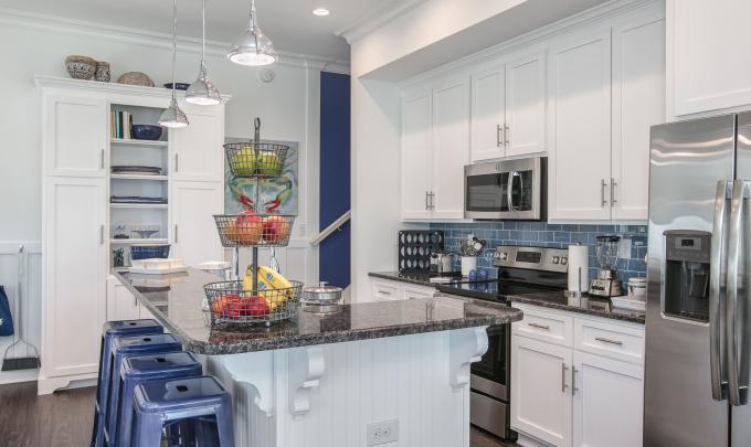 Beach house kitchen