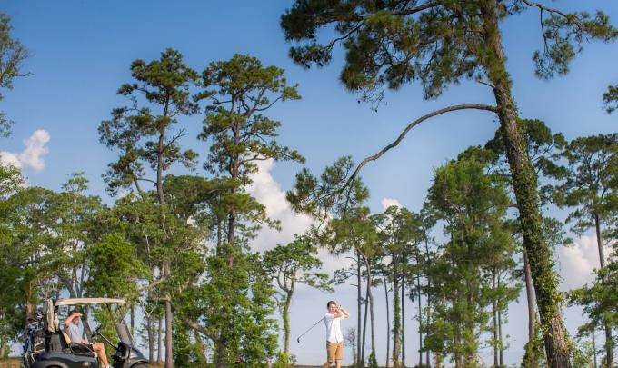 Peninsula Golf Resort