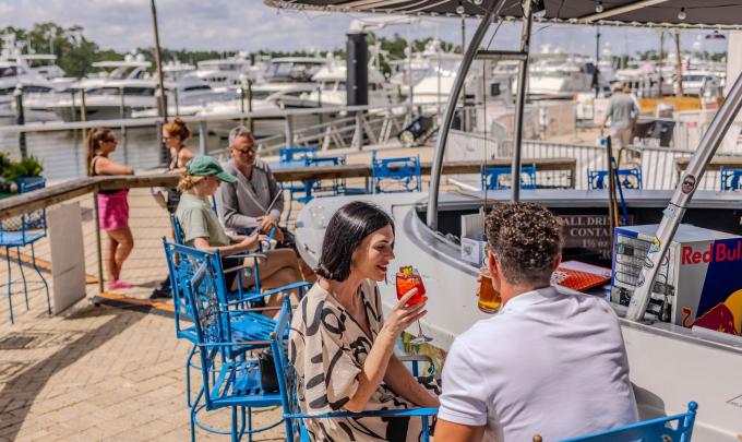 People sitting at the boat bar at Yoho Rum & Tacos