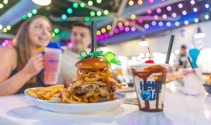 Hangout burger