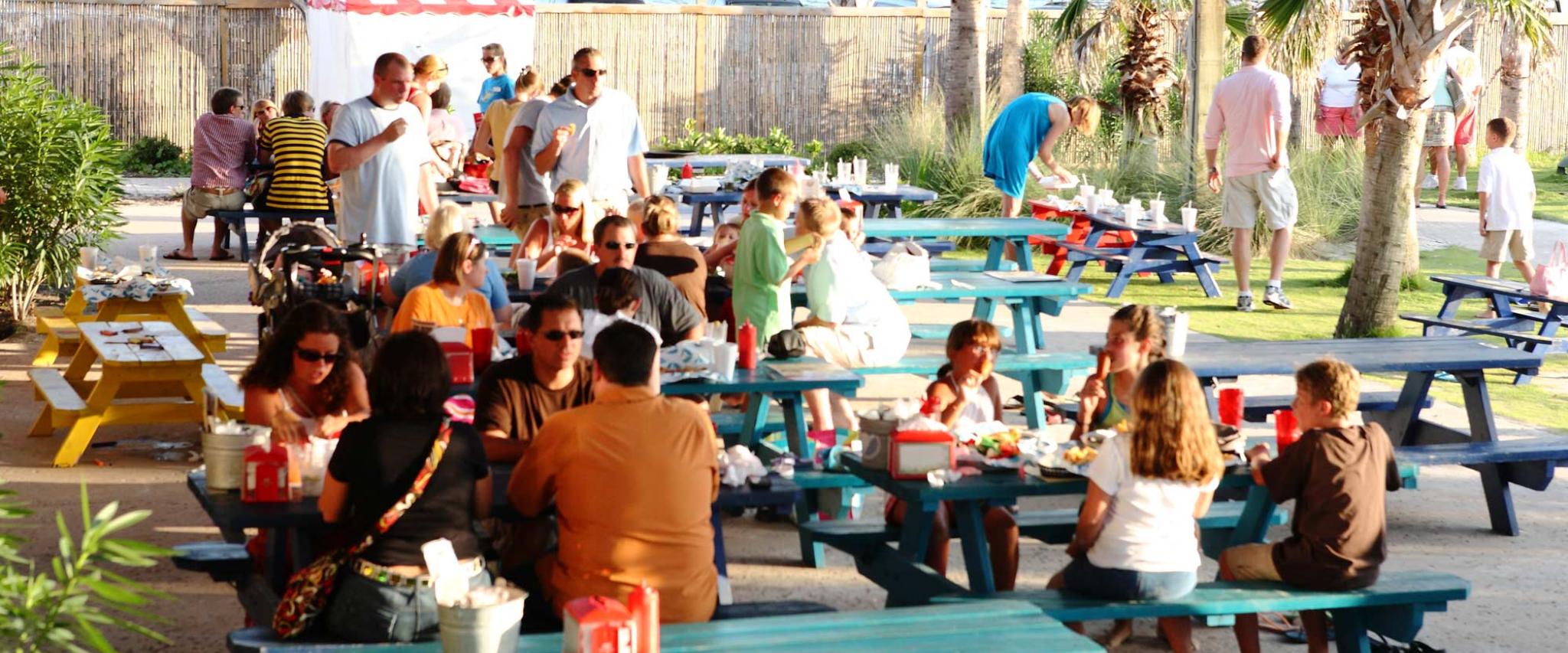 Fan Favorites Family - The Hangout Gulf Shores