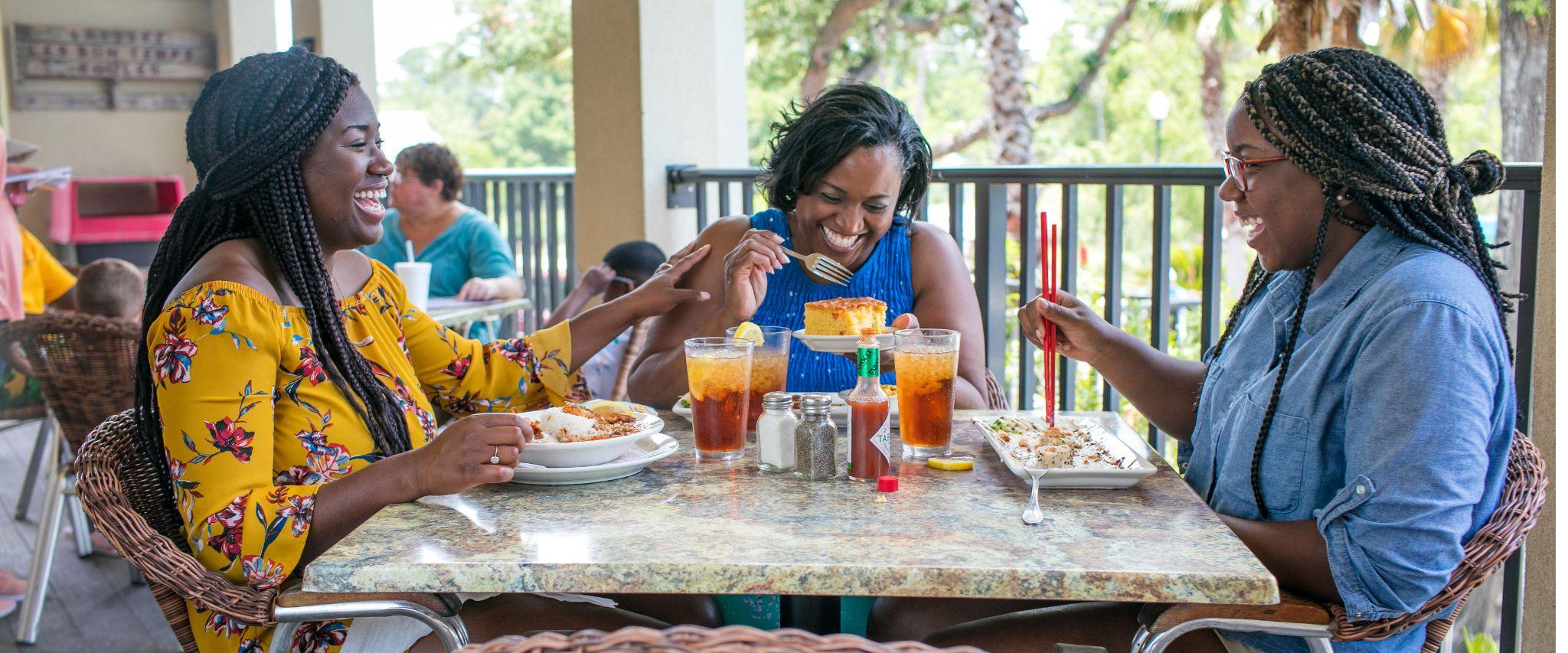three ladings dining at crazy cajun gulf shores