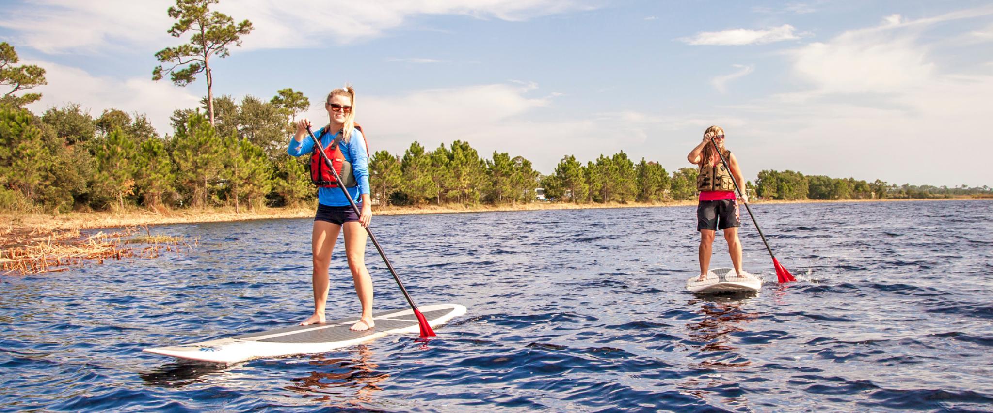 Paddleboarders on Lake Shelby