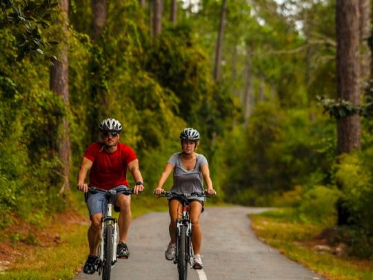 Couple biking Backcountry Trail