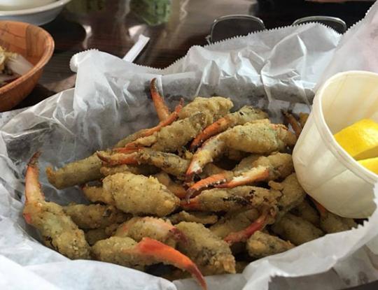 Sea-N-Suds Crab Claw Dinner