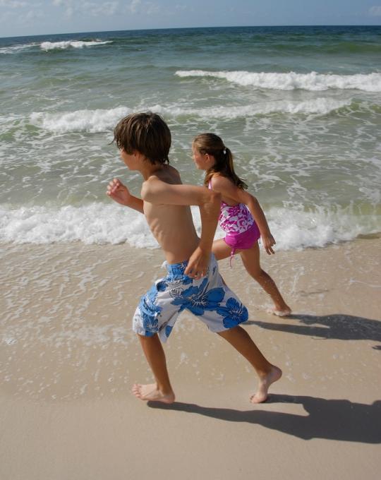 Kids playing in Orange Beach