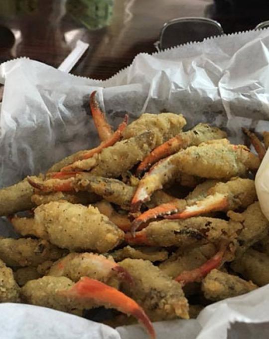 Sea-N-Suds Crab Claw Dinner
