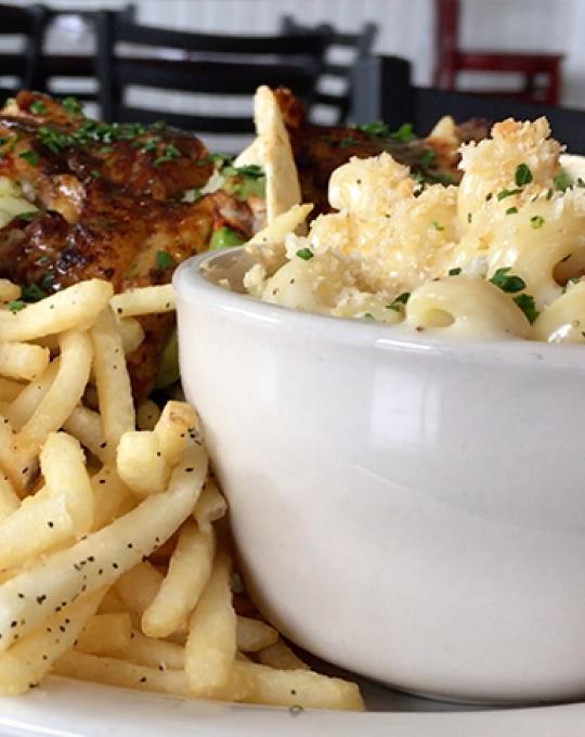 Beach House Kitchen and Cocktails Mac and Cheese
