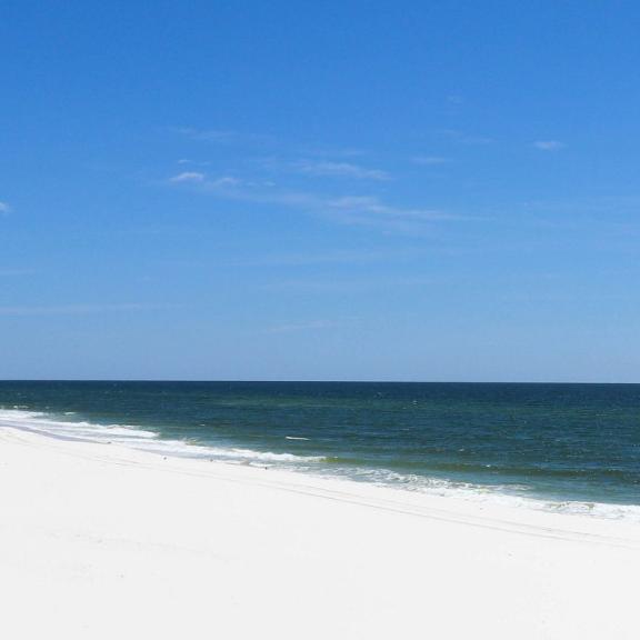 Alabama's sugar-white sand beaches and turquoise waters