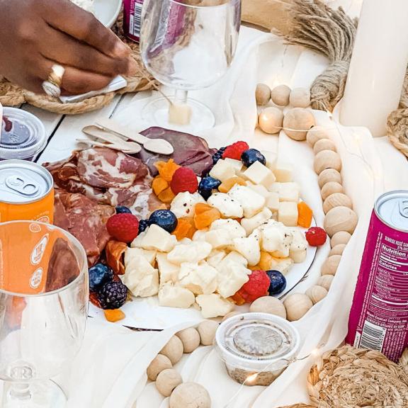 Posh & Luxury Beach Picnic Ideas in Gulf Shores & Orange Beach