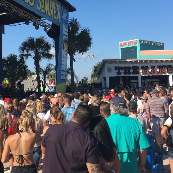 Live Music at The Hangout