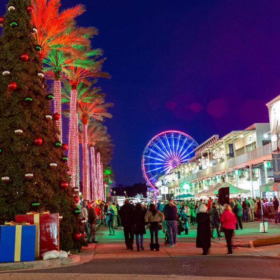 Holly Days on Main at The Wharf