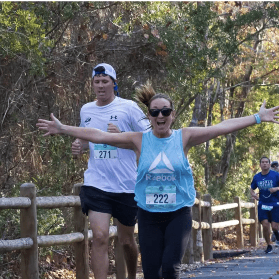 People running in the marathon 
