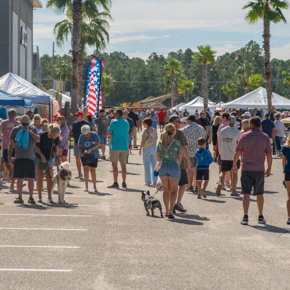 Crowd at Orange Beach Freedom Fest, free festival in Orange Beach