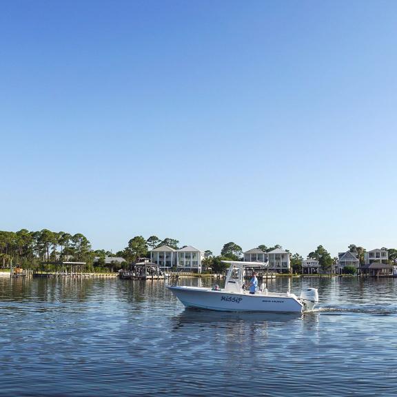 boat cruising through the intracoastal waterway in Orange Beach