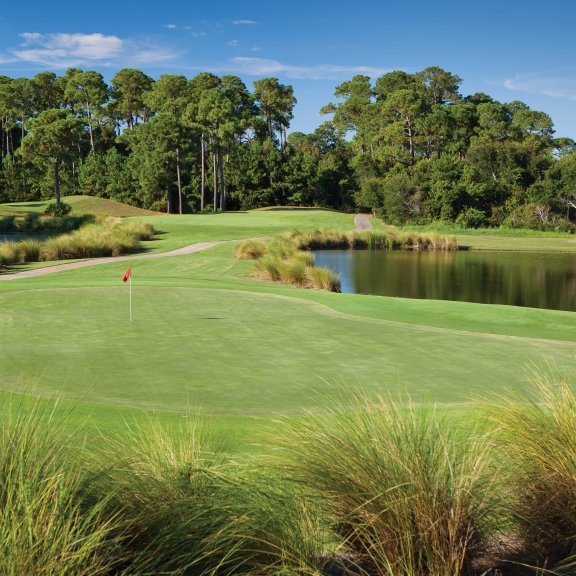 Peninsula Golf & Racquet Club