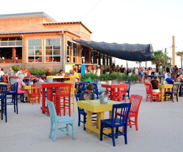 outdoor dining at the hangout Gulf Shores AL