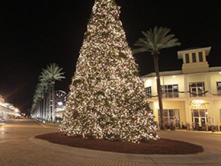 Lighted Christmas Tree at The Wharf Orange Beach Al