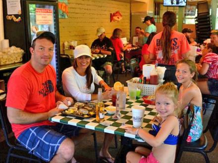 Family Dining in Orange Beach