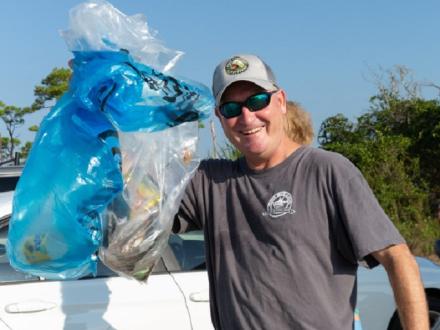 Coastal Clean Up Volunteer Gulf Shores