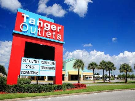Tanger Outlets in Foley, AL