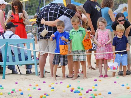 Beach Easter Egg Hunt at LuLu's