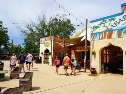 Dining at the Alabama Gulf Coast Zoo in Gulf Shores