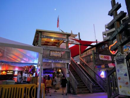 Flora-Bama Lounge & Oyster Bar