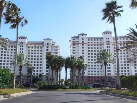 Beach Club Resort in Fort Morgan