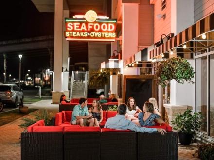 Ginny Lane Bar & Grill in Alabama's Beaches