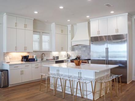 Spacious kitchen in a beachfront house in Orange Beach