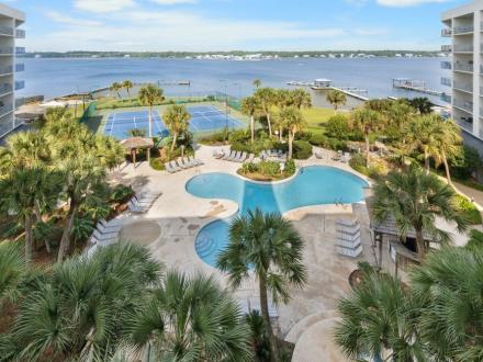 Aerial of pool and tennis courts at Gulf Shores Surf & Racquet Club condos