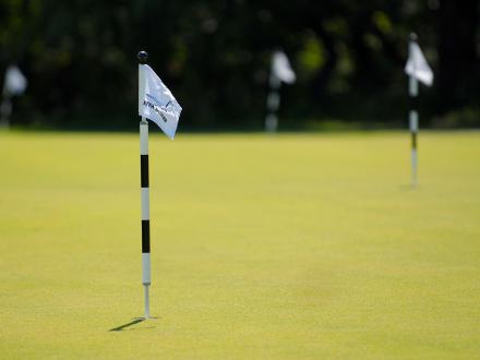 putting green at kiva dunes golf course in Fort Morgan