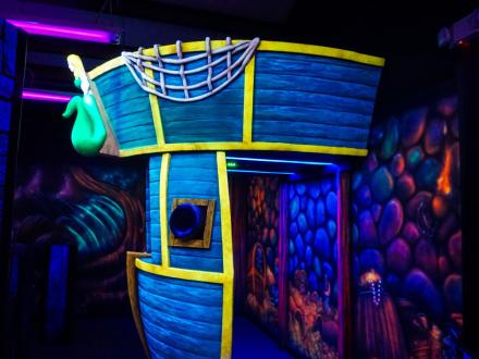 blacklight mini golf at adventure island in orange beach