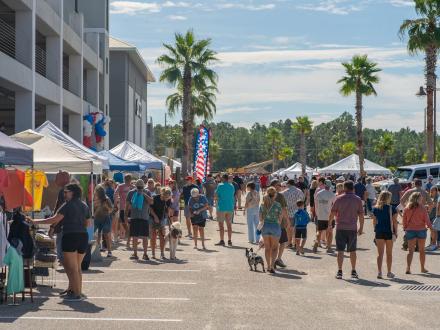 Crowd at Orange Beach Freedom Fest