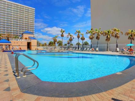 Pool at Crystal Towers beach condo in Gulf Shores