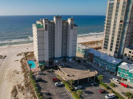Aerial view of Royal Palms beachfront condo in Gulf Shores