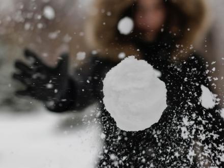 snowball being thrown