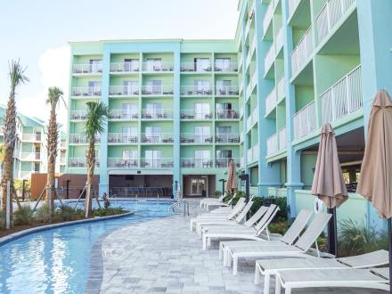Lazy river at Hilton Garden Inn beachfront hotel in Orange Beach
