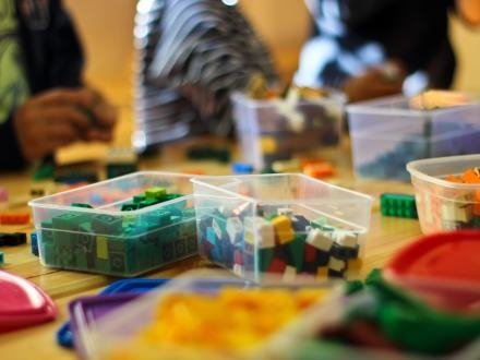 Kids at a STEAM focused summer camp on Alabama's Beaches