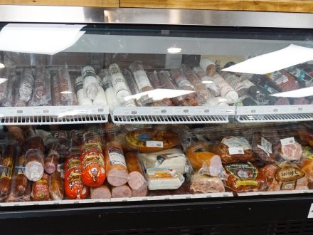 gourmet world market meat deli