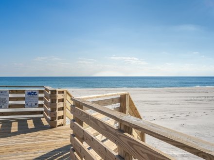 Romar Beach public beach access and boardwalk in Orange Beach 