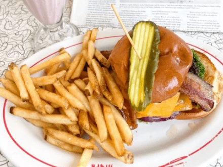 Sunliner Diner Burger