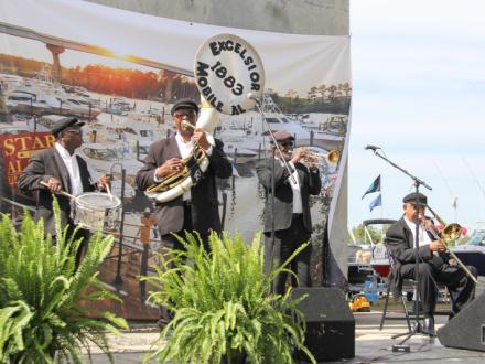 Excelsior Band at The Wharf Boat & Yacht Show